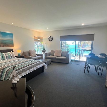 Phillip Island Holiday Apartments Cowes Buitenkant foto