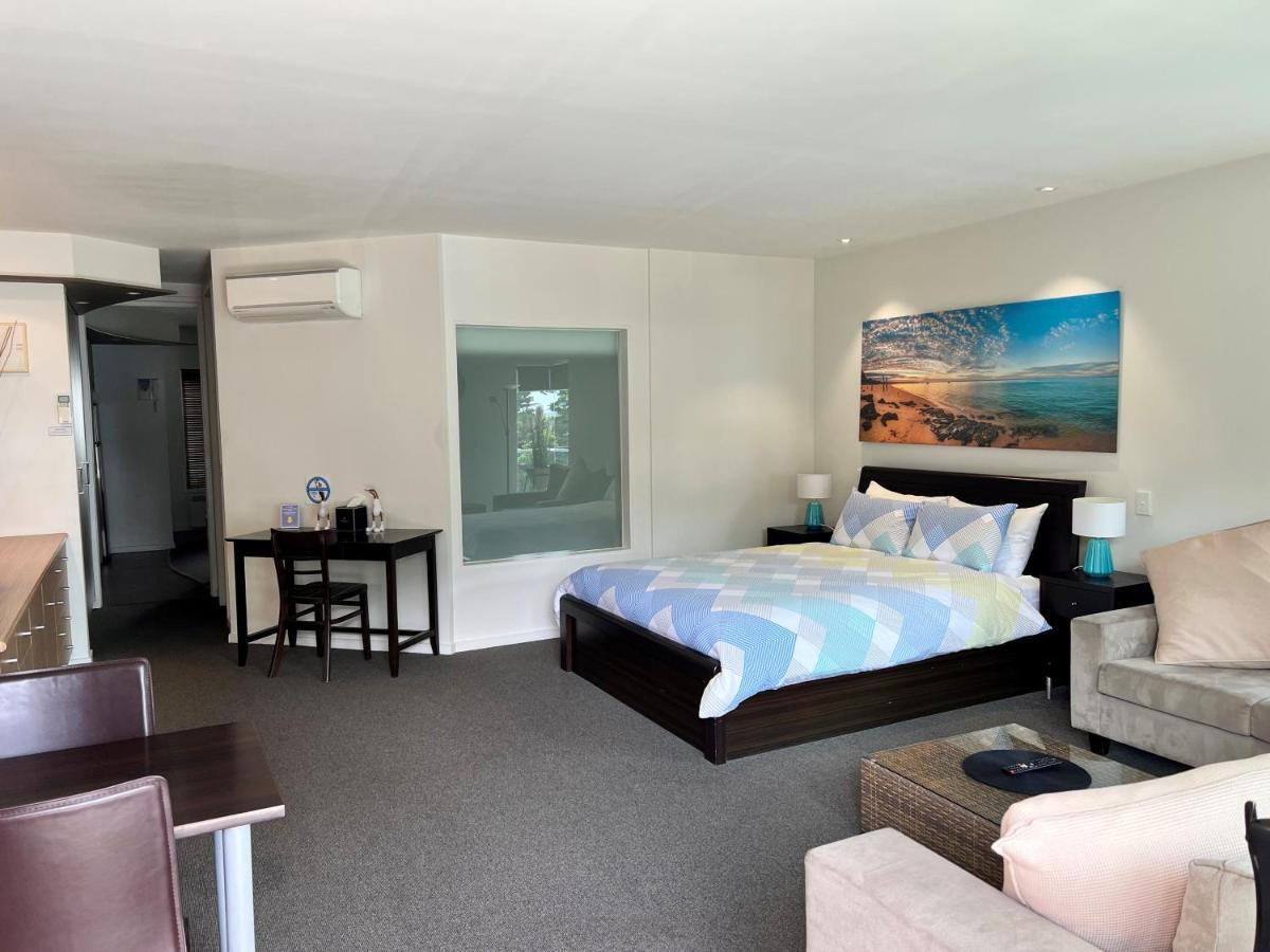 Phillip Island Holiday Apartments Cowes Buitenkant foto